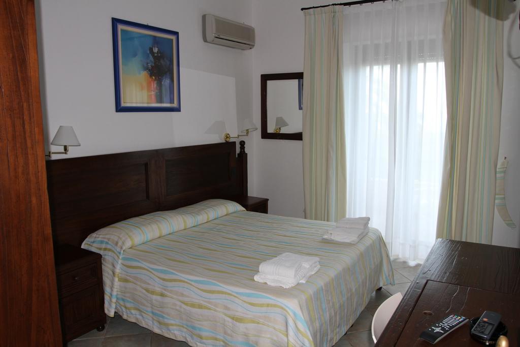 Hotel Mediterraneo Santa Maria Navarrese Værelse billede