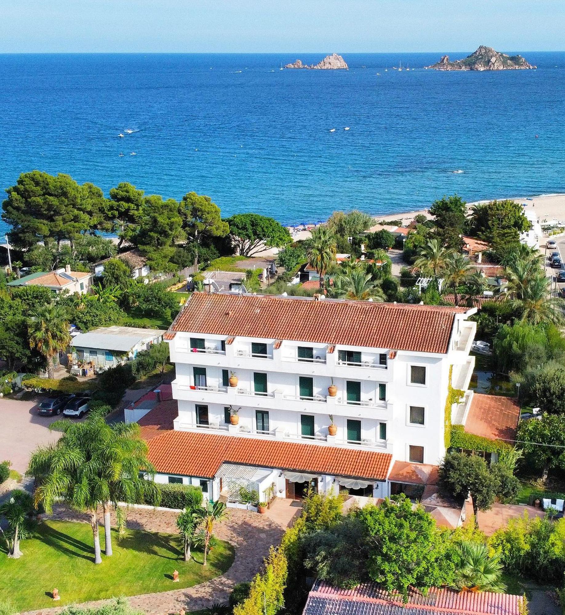 Hotel Mediterraneo Santa Maria Navarrese Eksteriør billede