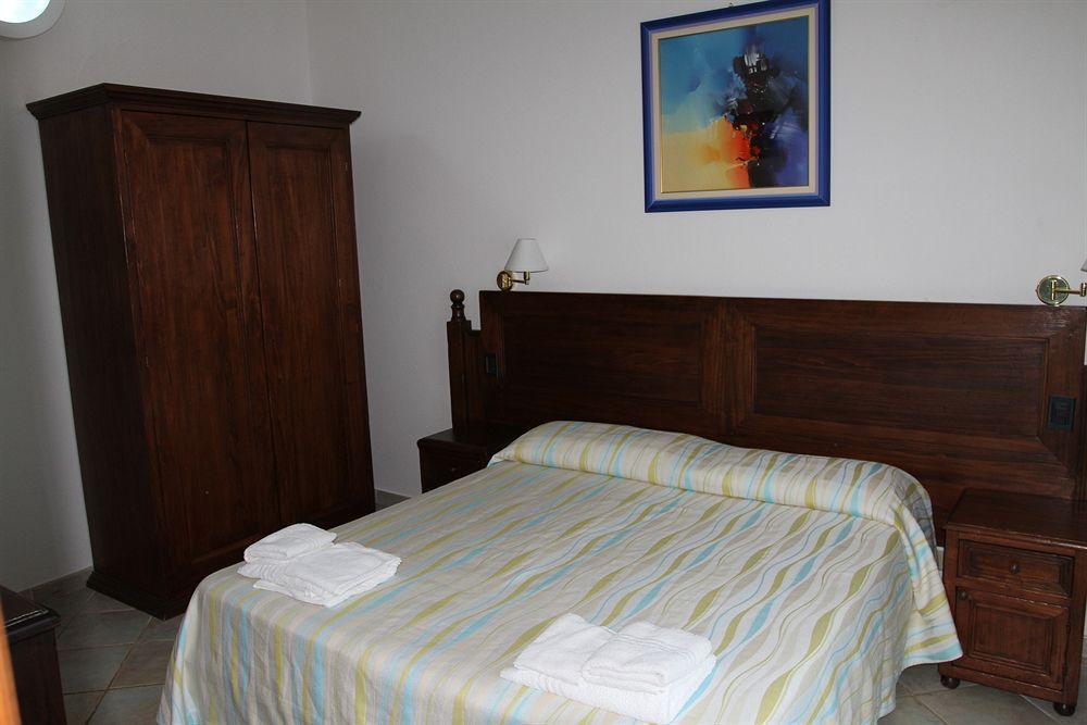 Hotel Mediterraneo Santa Maria Navarrese Eksteriør billede